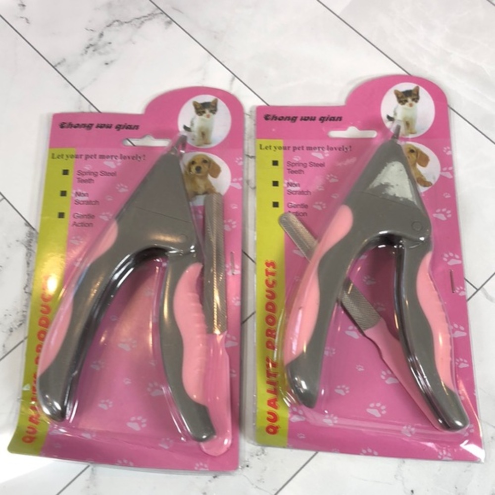 NWT Dog Nail Pet Nail Trimmer Clippers Trimming Tool SET of 2 New with Tags Pink